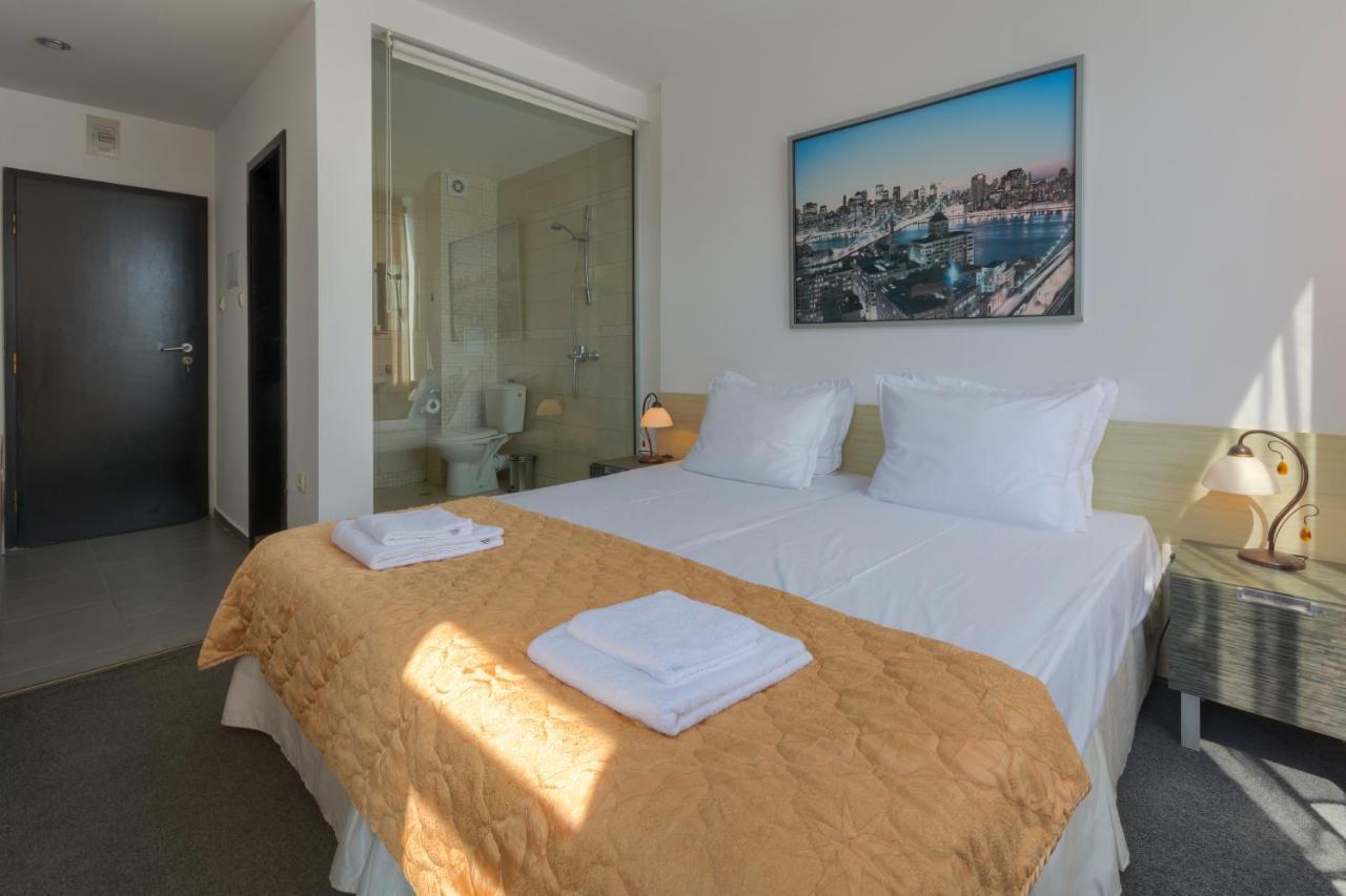 Hotel Odyssey Sozopol Esterno foto