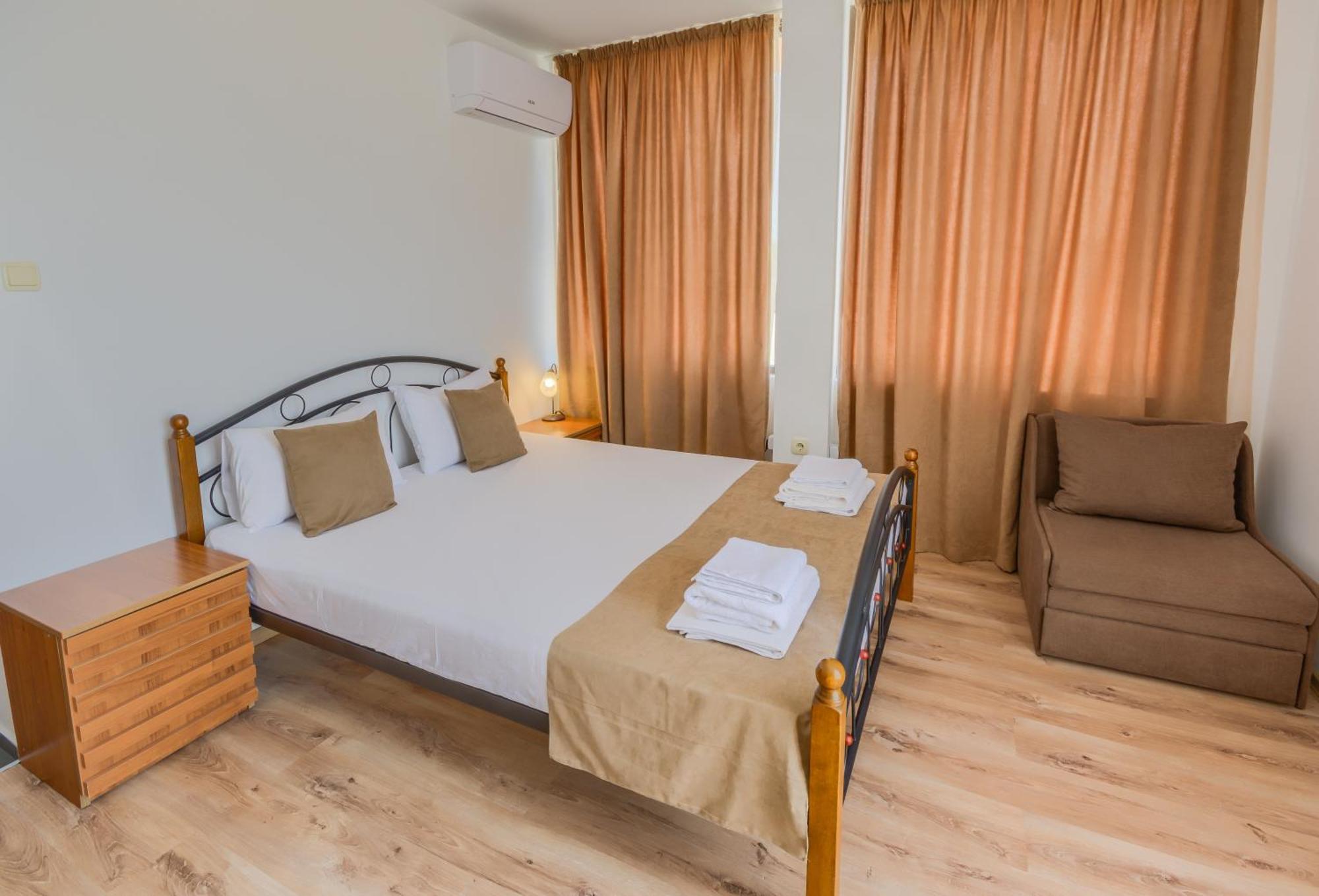 Hotel Odyssey Sozopol Esterno foto