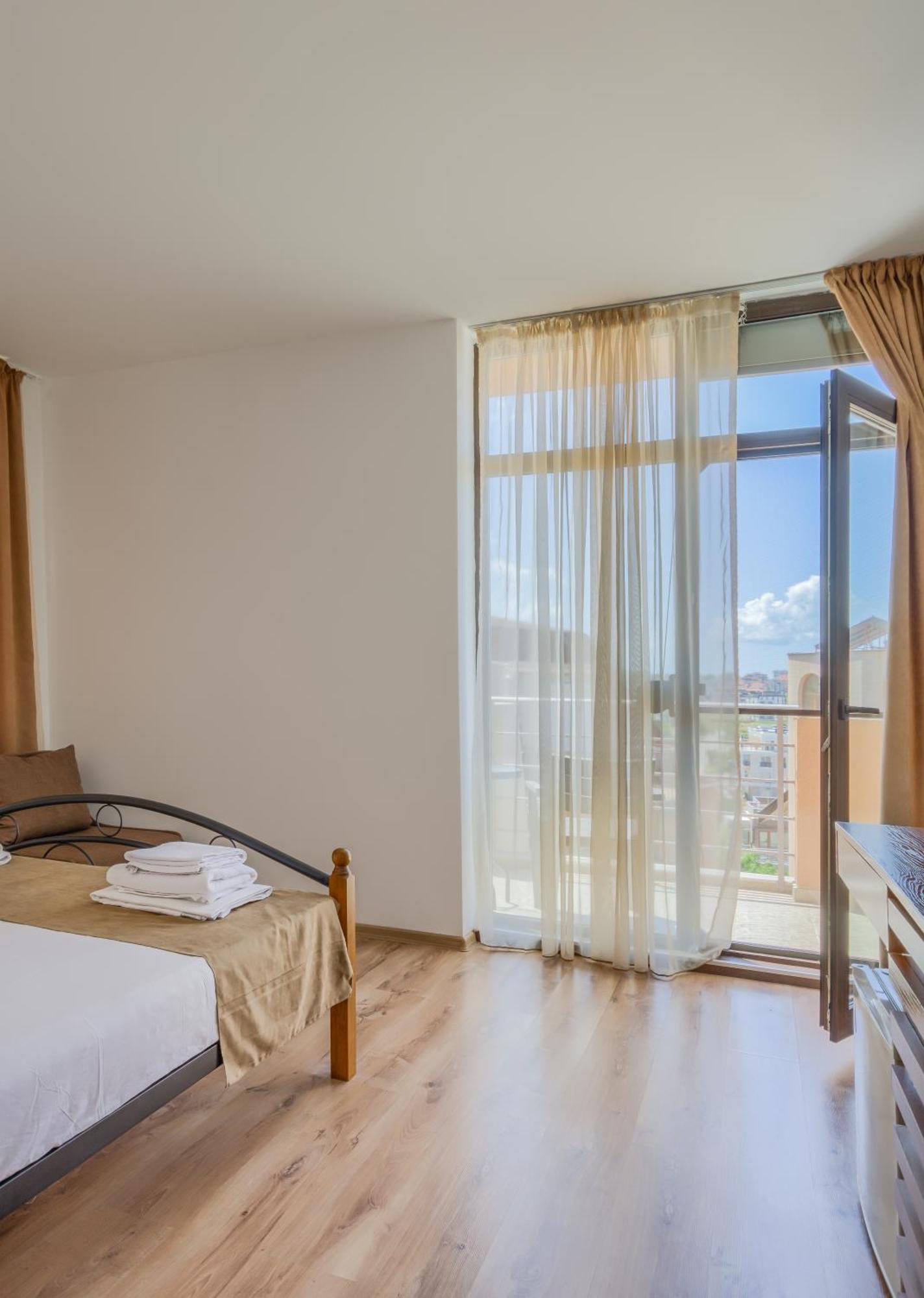 Hotel Odyssey Sozopol Esterno foto