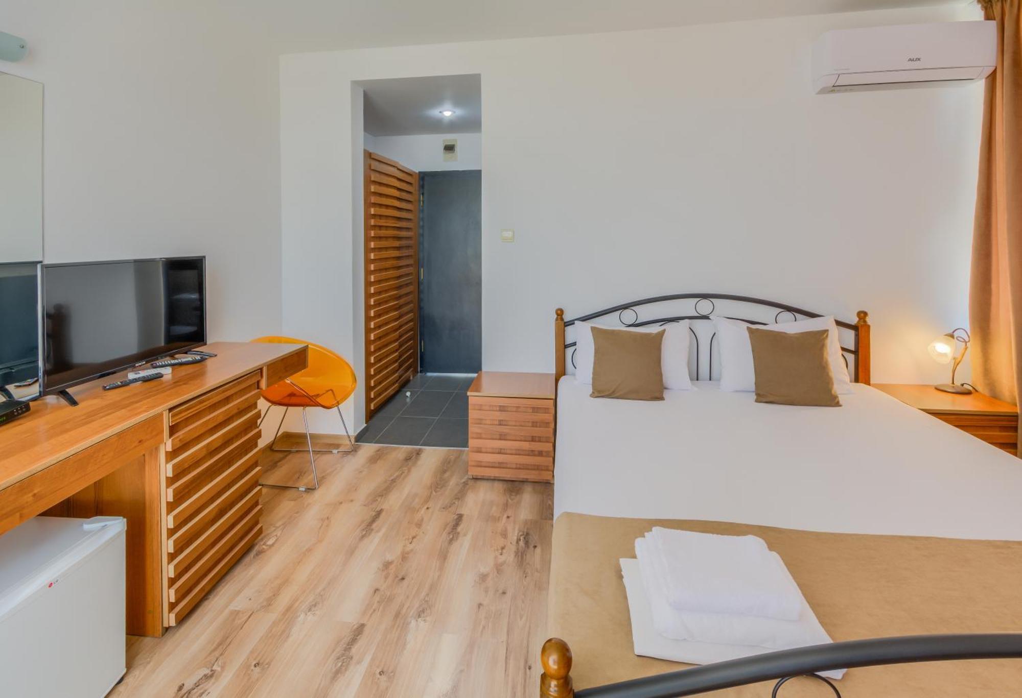 Hotel Odyssey Sozopol Esterno foto