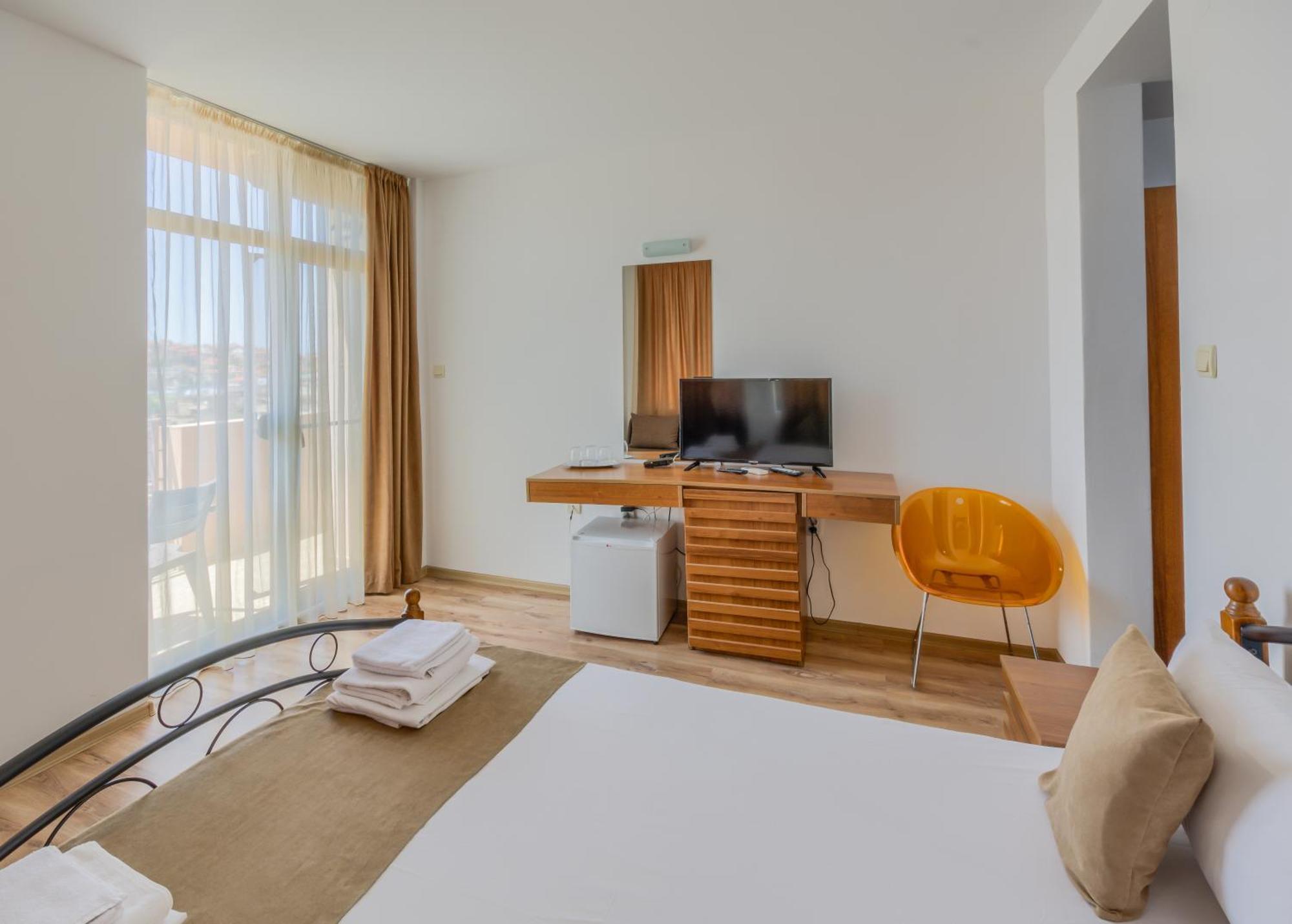 Hotel Odyssey Sozopol Esterno foto